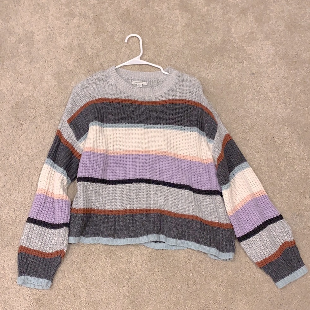 American Eagle sweater